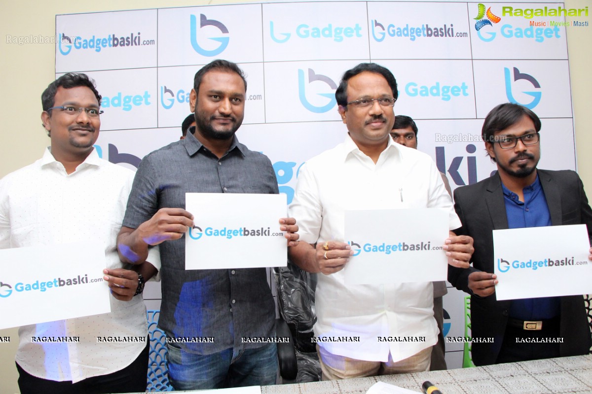 Health Minister Of Telangana C.Laxma Reddy Launches Gadgetbaski.Com
