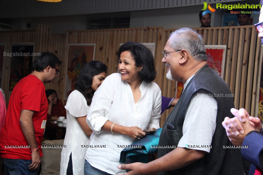 Bachchanalia - Amitabh at The Gallery Cafe - Dr. Mahesh Joshi Performance