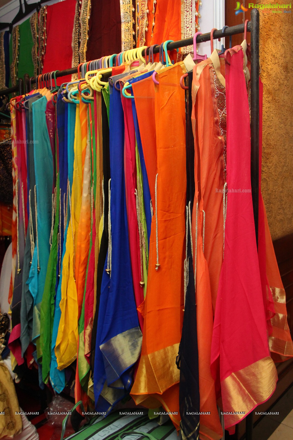 Sashi Nahata's Glitz and Glam Exhibition and Sale (Jan. 2016) at Taj Krishna