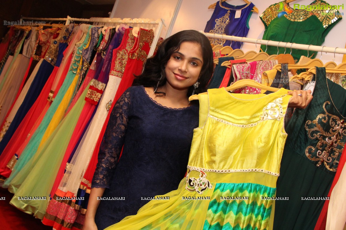 Sashi Nahata's Glitz and Glam Exhibition and Sale (Jan. 2016) at Taj Krishna