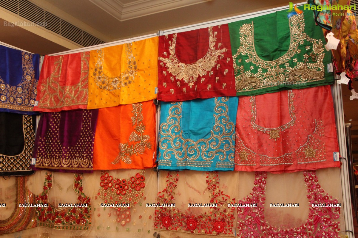 Sashi Nahata's Glitz and Glam Exhibition and Sale (Jan. 2016) at Taj Krishna