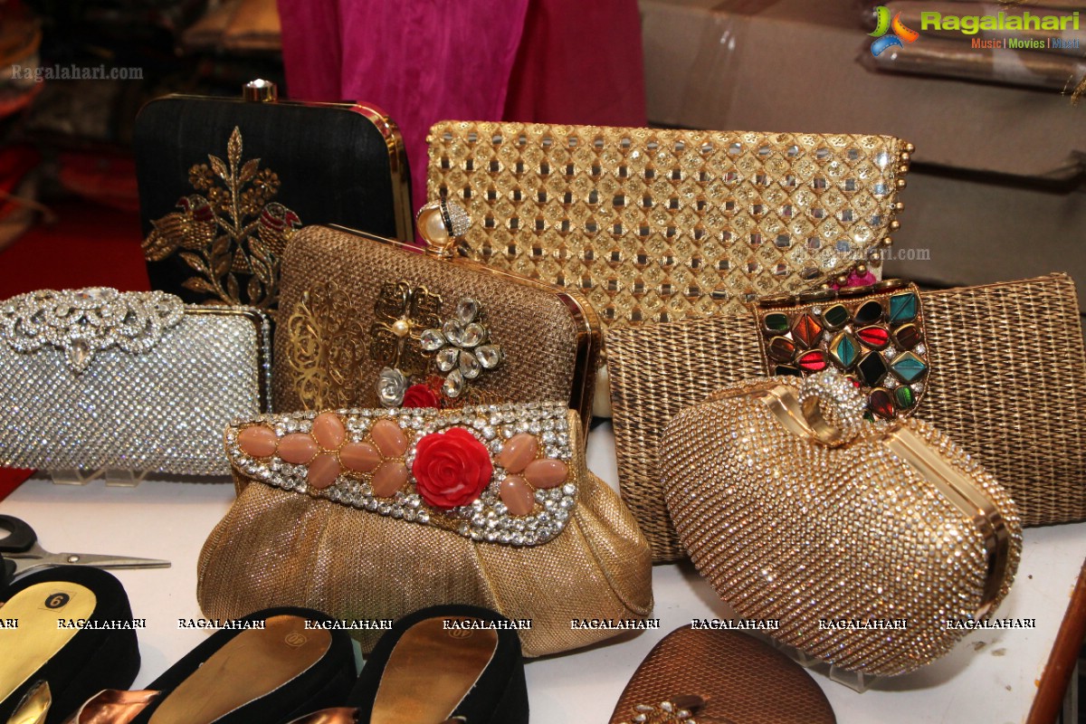 Sashi Nahata's Glitz and Glam Exhibition and Sale (Jan. 2016) at Taj Krishna