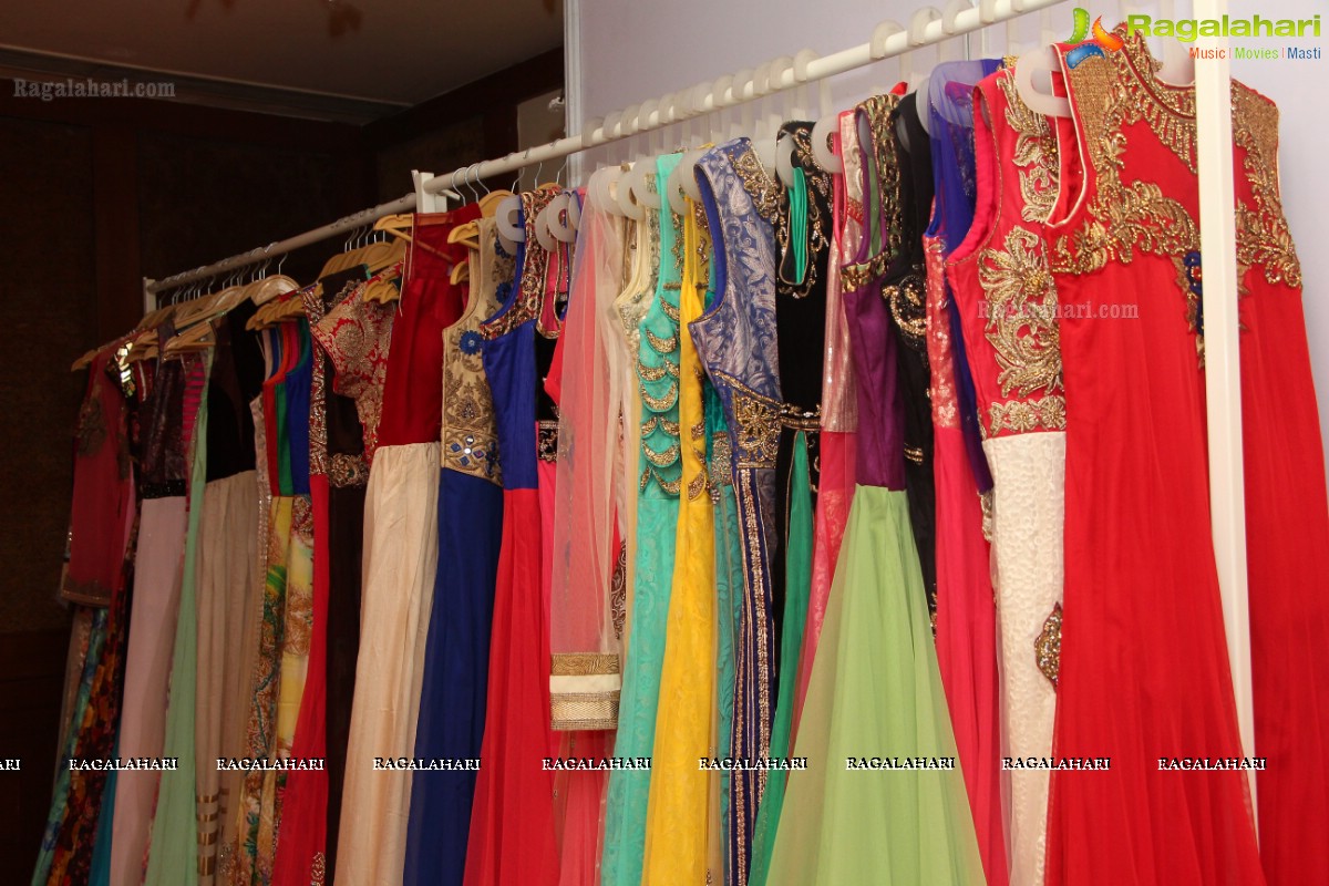 Sashi Nahata's Glitz and Glam Exhibition and Sale (Jan. 2016) at Taj Krishna