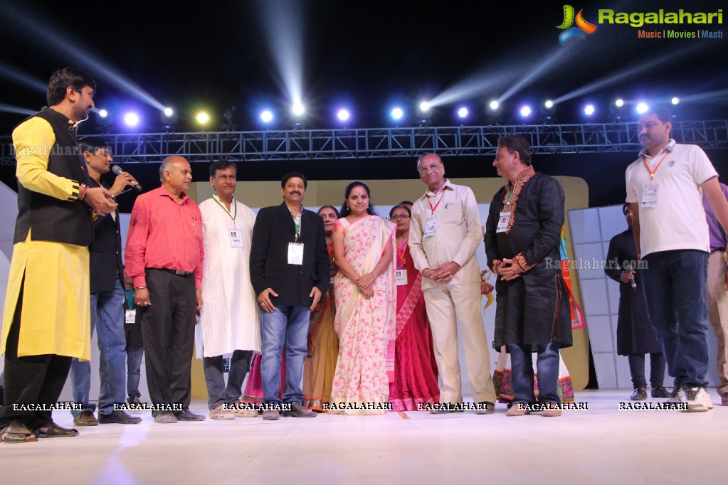 Biggest Dandiya/Garba Competition at Yuva Olympiad 2016