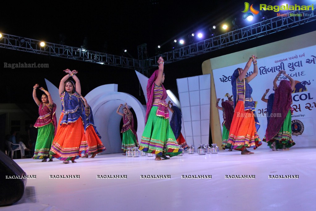 Biggest Dandiya/Garba Competition at Yuva Olympiad 2016