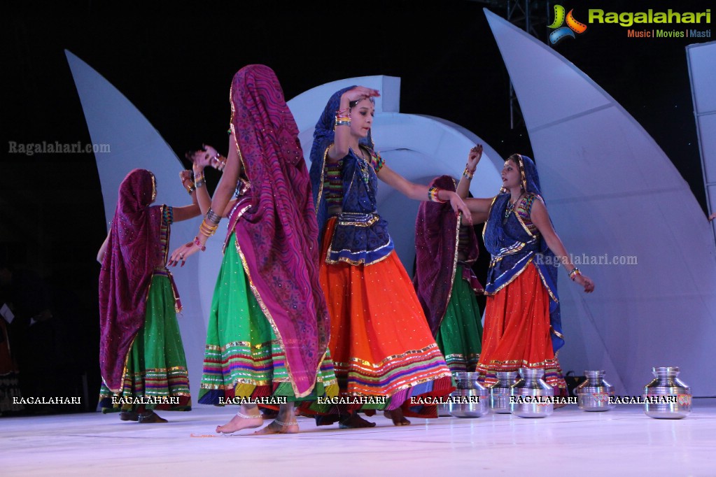 Biggest Dandiya/Garba Competition at Yuva Olympiad 2016