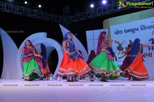 Biggest Dandiya Garba Dance