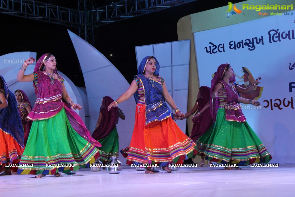 Biggest Dandiya/Garba Competition at Yuva Olympiad 2016