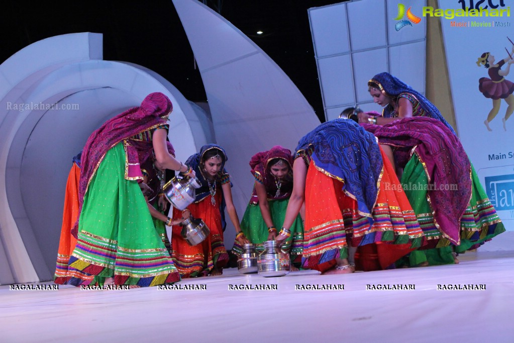 Biggest Dandiya/Garba Competition at Yuva Olympiad 2016