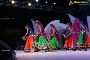 Biggest Dandiya Garba Dance