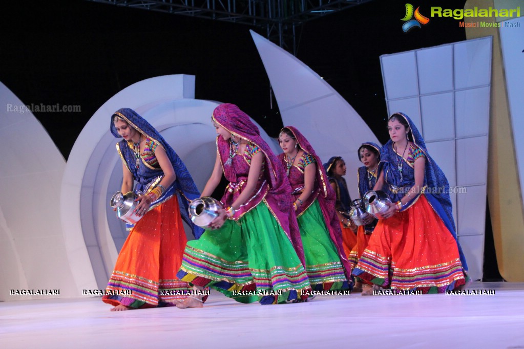 Biggest Dandiya/Garba Competition at Yuva Olympiad 2016