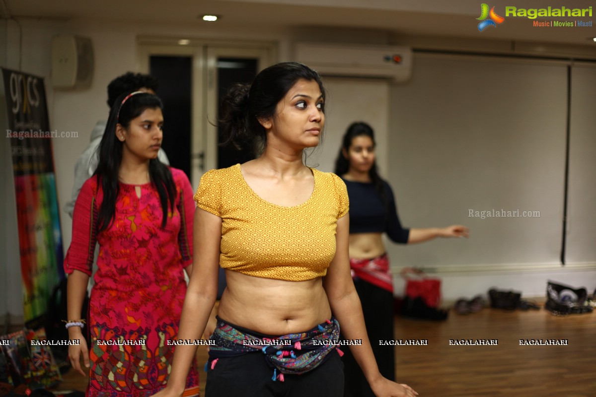 Meher Malik's Striking Belly-Wood Workshop in Hyderabad (Day 3)