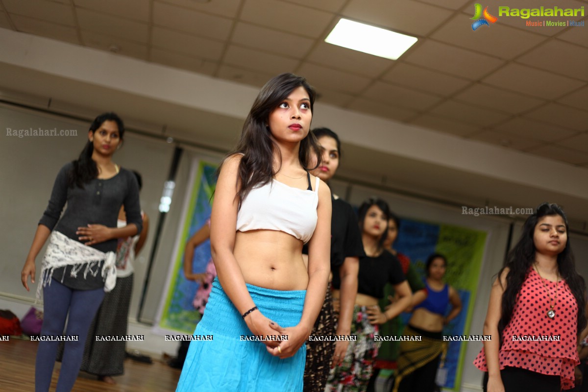 Meher Malik's Striking Belly-Wood Workshop in Hyderabad (Day 3)