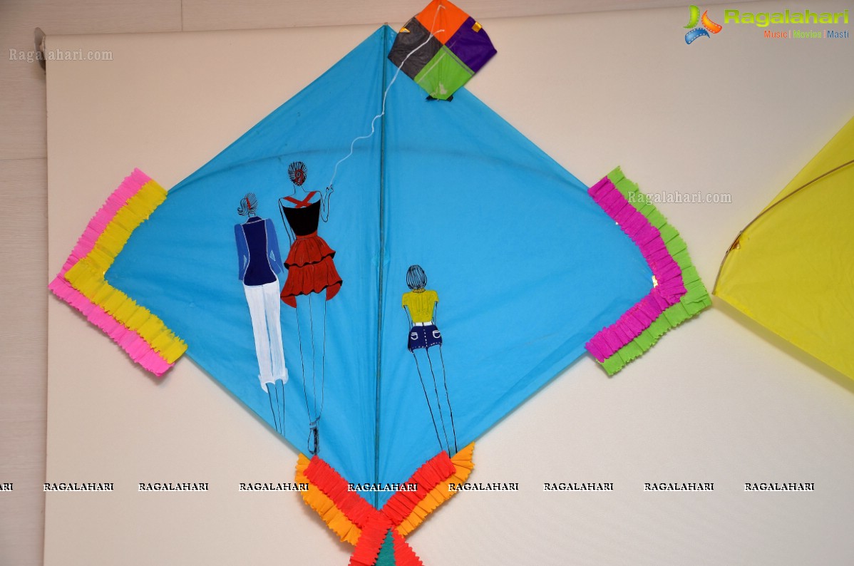 Flying Fashion on Designer Kites - Event by Instituto Design Innovation - Institute for Fashion and Interior Design