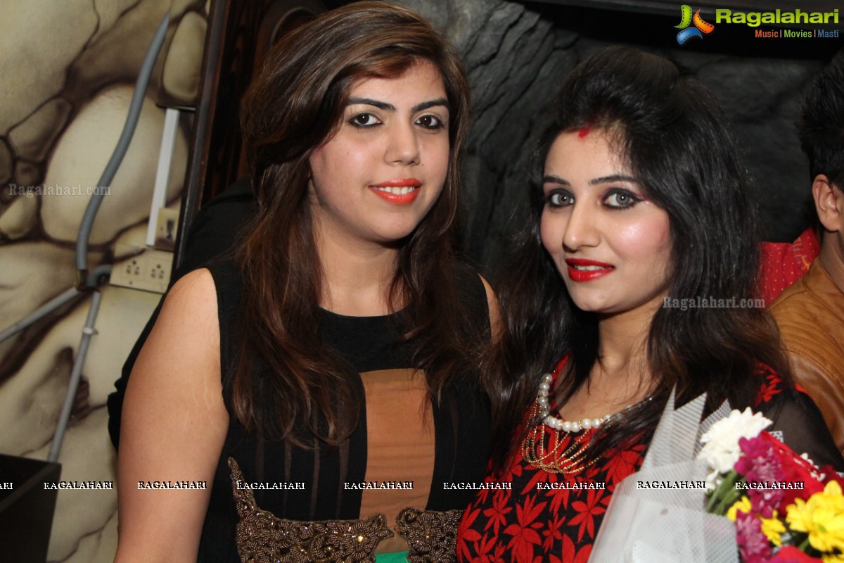 Kashish Anand Birthday Bash at Cocktails Lounge, Hyderabad