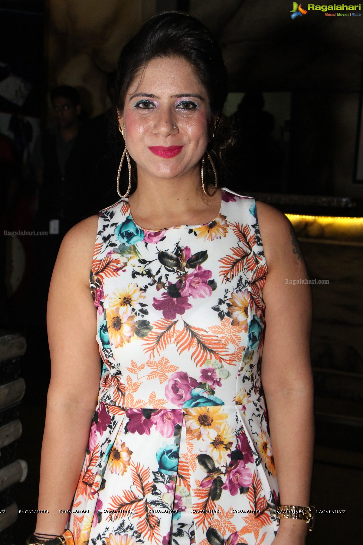 Kashish Anand Birthday Bash at Cocktails Lounge, Hyderabad