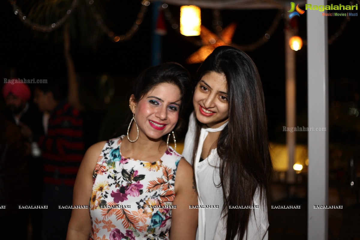 Kashish Anand Birthday Bash at Cocktails Lounge, Hyderabad