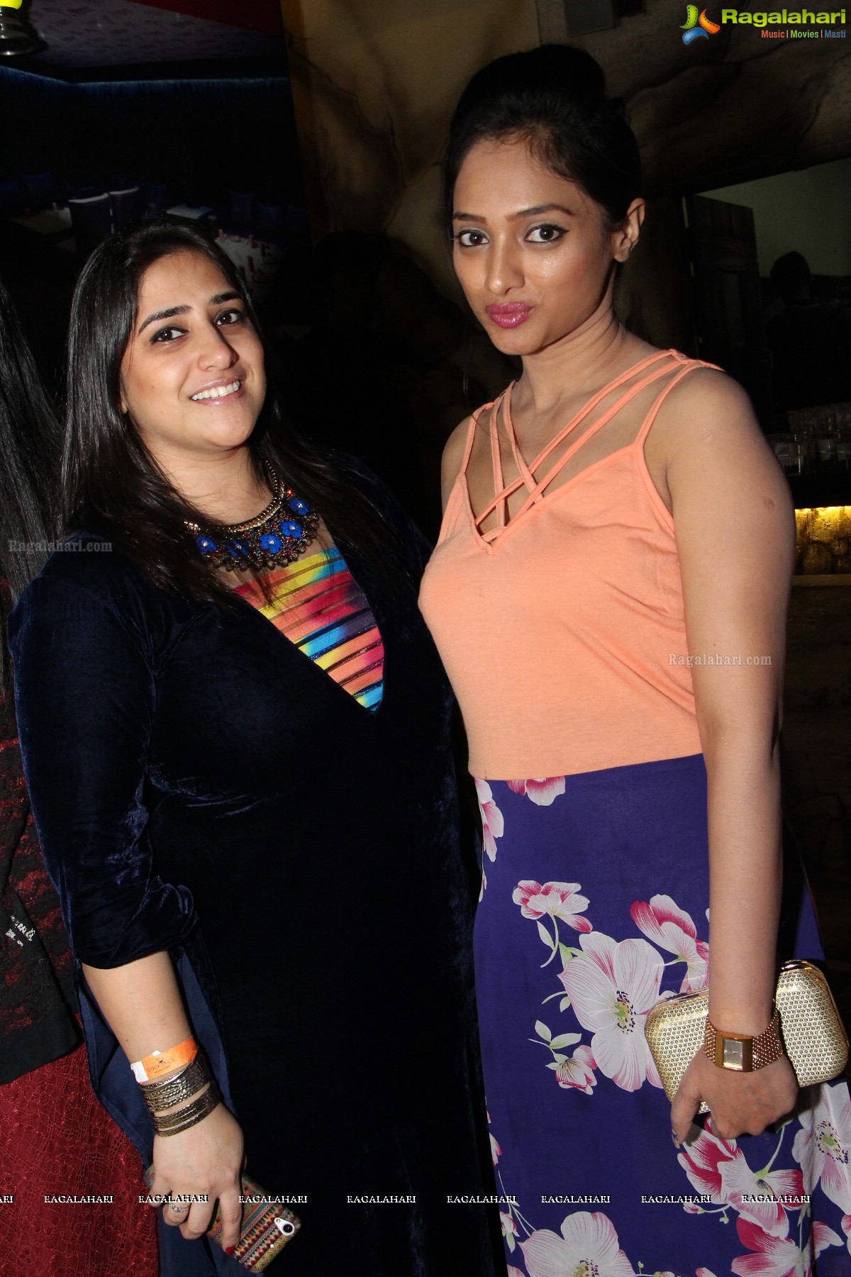 Kashish Anand Birthday Bash at Cocktails Lounge, Hyderabad