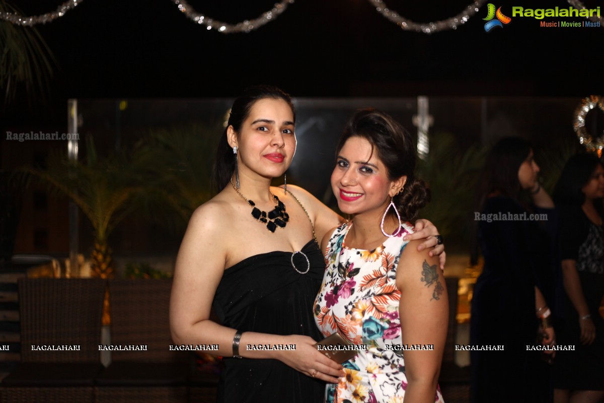 Kashish Anand Birthday Bash at Cocktails Lounge, Hyderabad