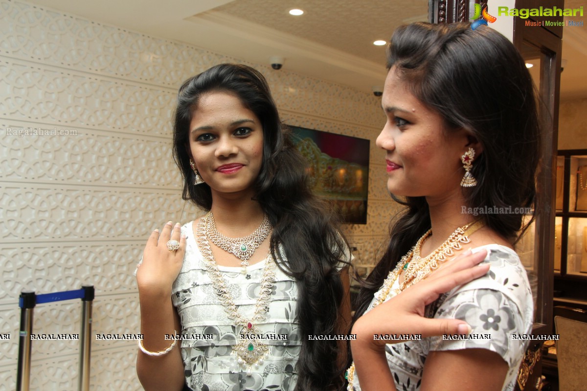 Grand Curtain Raiser of Khwaaish Designer Exhibition, Hyderabad 