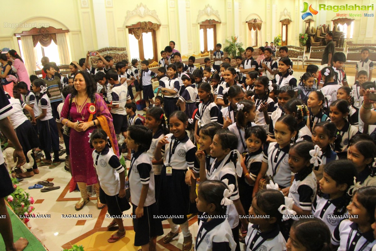 Lions Club of Hyderabad Petals 'Gift a Day Program' at Dhola-Ri-Dhani, Hyderabad