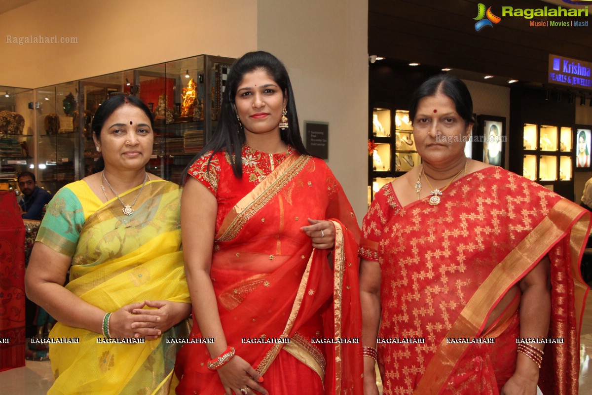 Mom and Me and Tambola Event by Divinos Ladies Club, Hyderabad