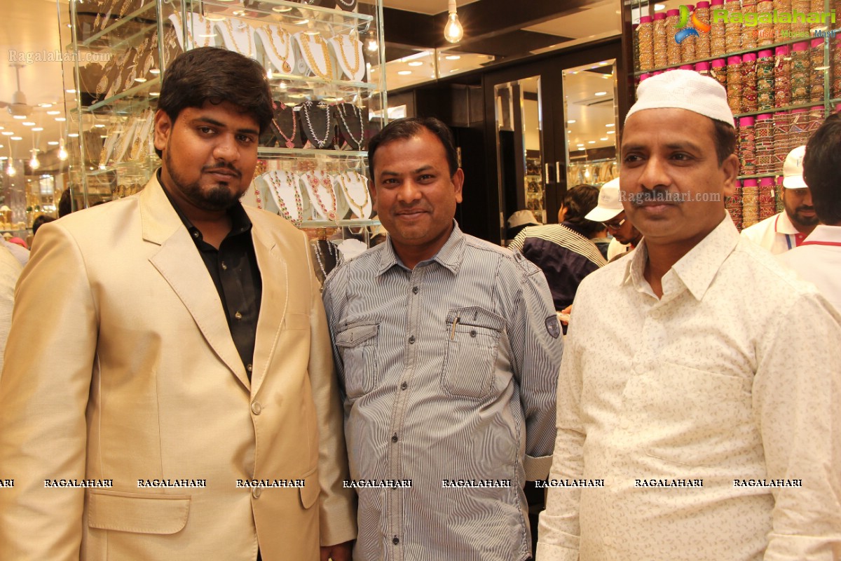 Grand Launch of Paras Jewelers Ext in Hyderabad