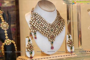 Paras Jewelers Ext