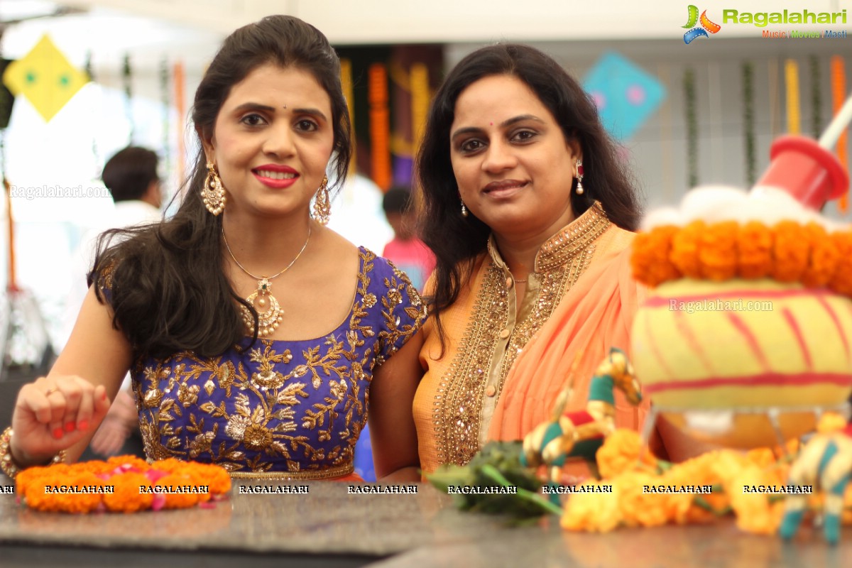 Pre-Sankranthi Bash by Divya Reddy and Manju Gamji at Fire Water, Hyderabad