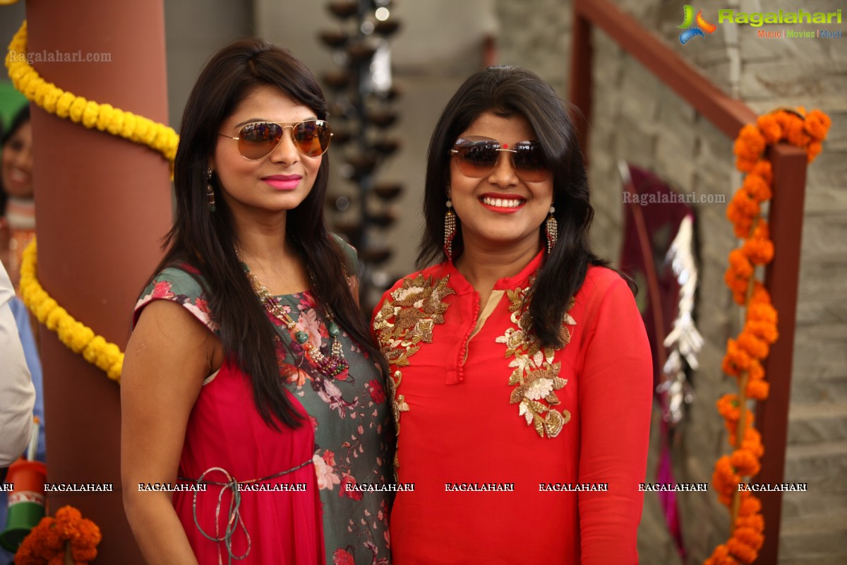 Pre-Sankranthi Bash by Divya Reddy and Manju Gamji at Fire Water, Hyderabad