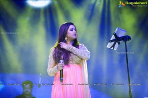 Shreya Ghoshal Music Concert Photos