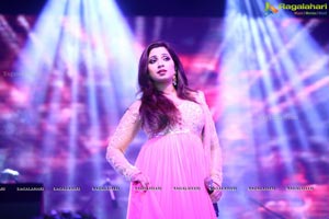 Shreya Ghoshal Music Concert Photos