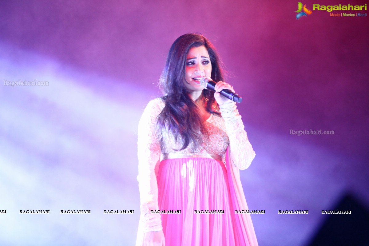 Shreya Ghoshal-Live In Concert by Deepshikha Mahila Club at Fort Grand, Hyderabad