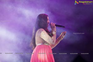 Shreya Ghoshal Music Concert Photos