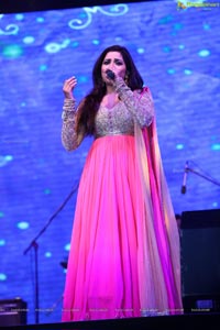 Shreya Ghoshal Music Concert Photos