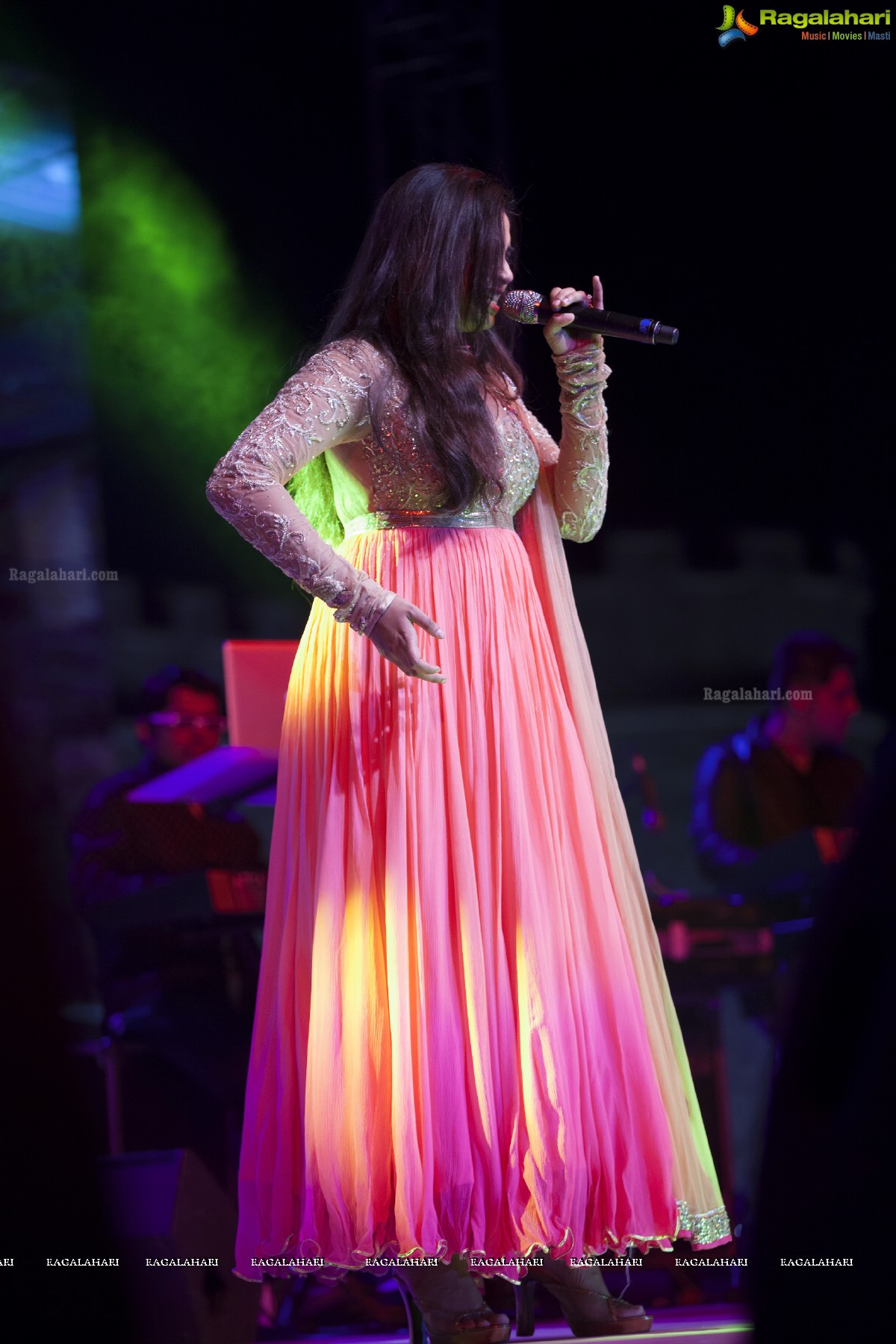 Shreya Ghoshal-Live In Concert by Deepshikha Mahila Club at Fort Grand, Hyderabad