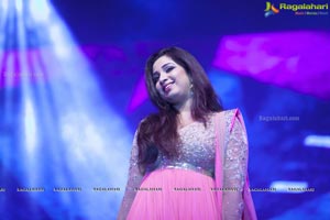 Shreya Ghoshal Music Concert Photos