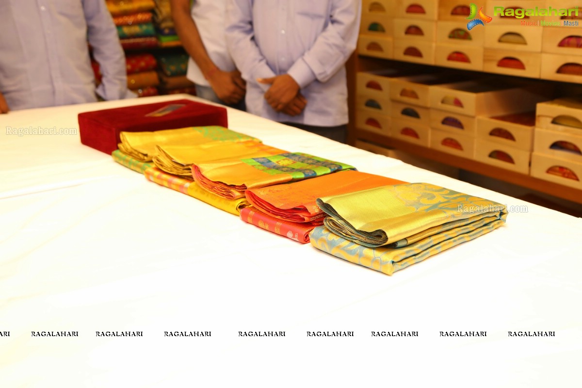 Shriya launches VRK Silks at Warangal