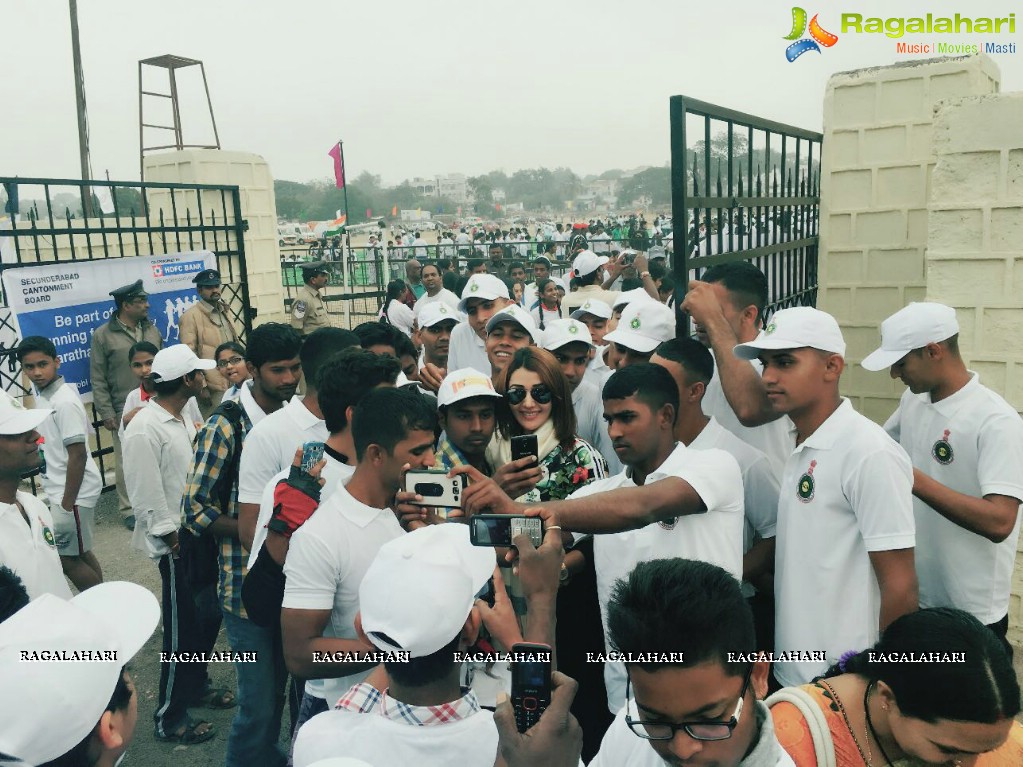 Sonia Mann joined Mini Marathon - 5k Run for Clean India