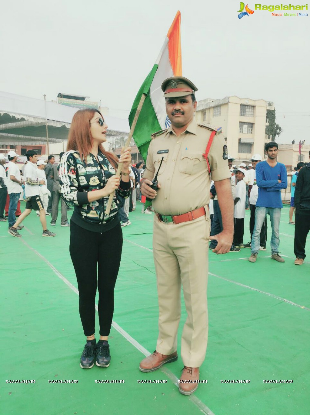 Sonia Mann joined Mini Marathon - 5k Run for Clean India