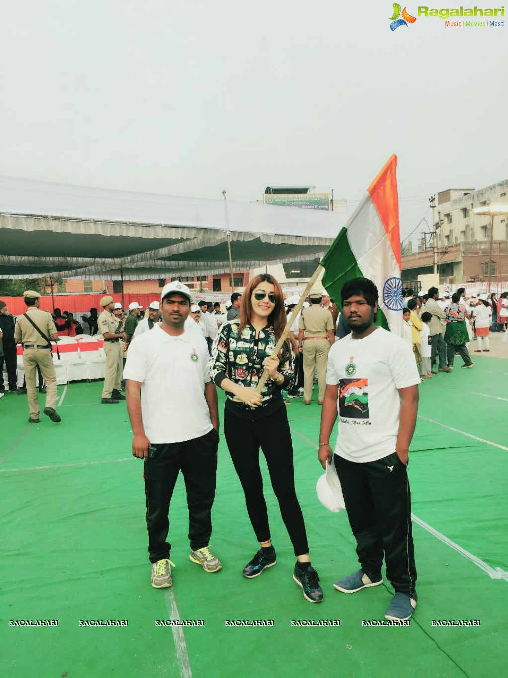 Sonia Mann joined Mini Marathon - 5k Run for Clean India