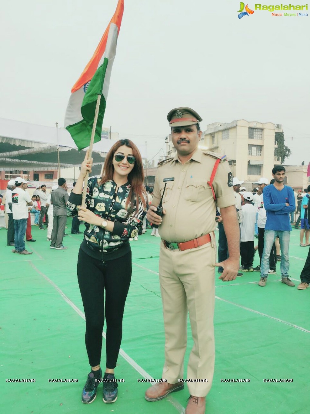 Sonia Mann joined Mini Marathon - 5k Run for Clean India