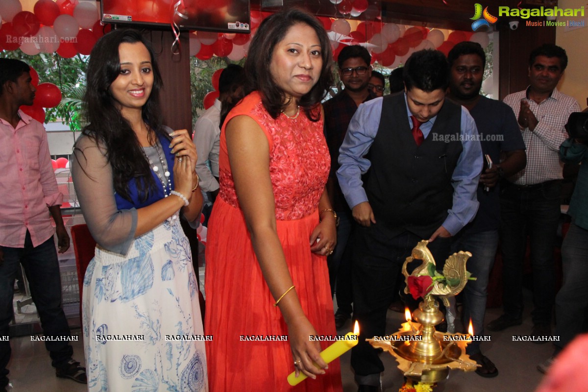 Malavika and Snigdha launches Waffle House in Hyderabad