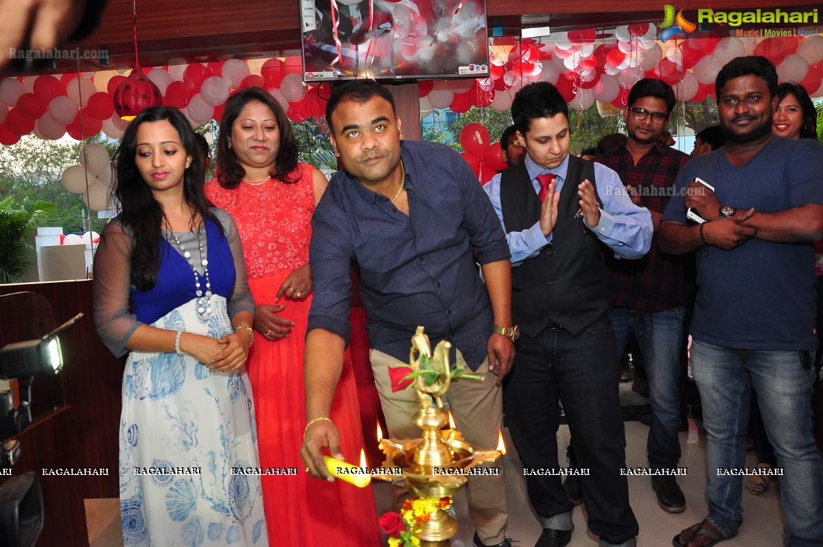 Malavika and Snigdha launches Waffle House in Hyderabad