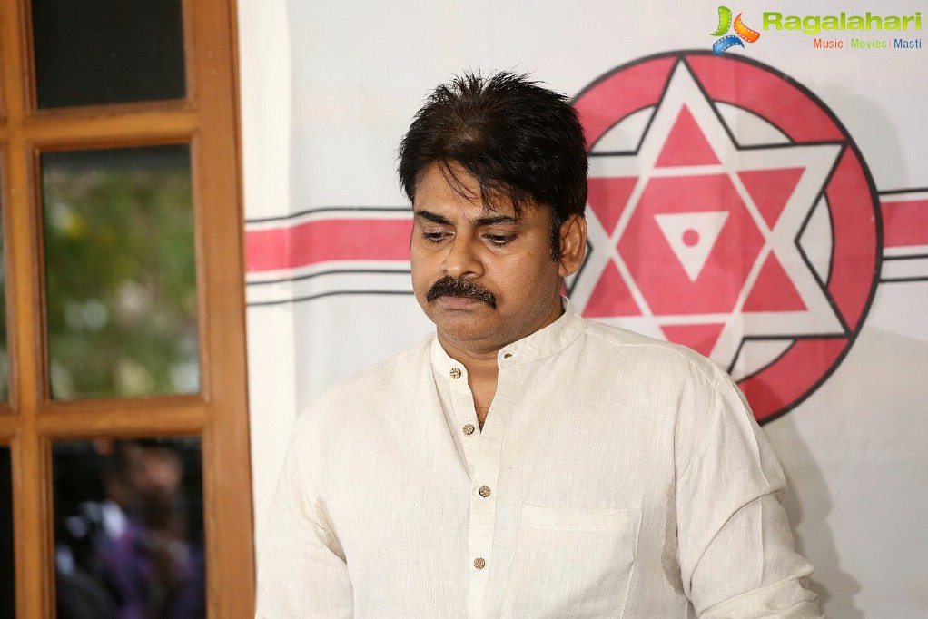 Pawan Kalyan Press Meet on AP Special Status