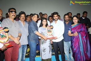 Satamanam Bhavathi Platinum Disc