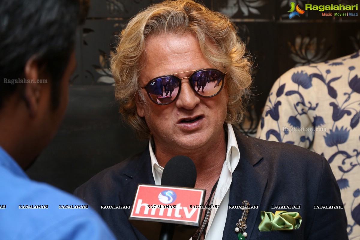 Store Inauguration by Rohit Bal in Angasutra, Hyderabad