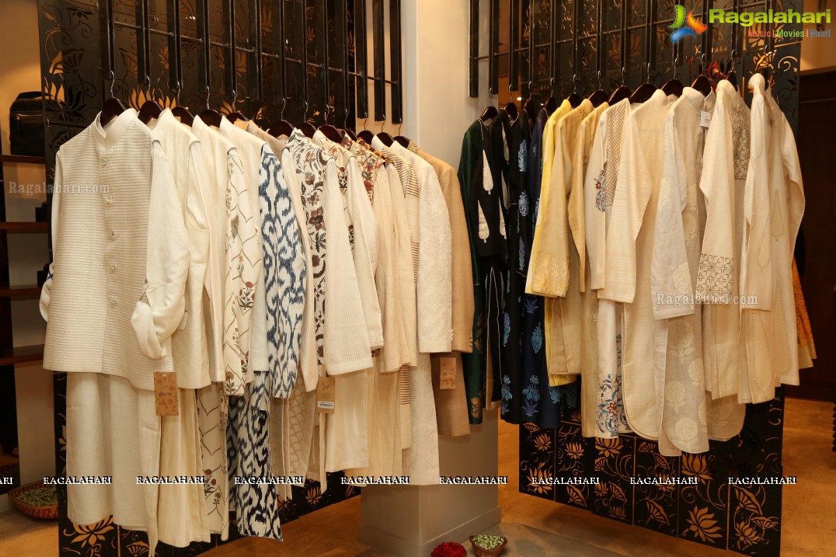 Store Inauguration by Rohit Bal in Angasutra, Hyderabad