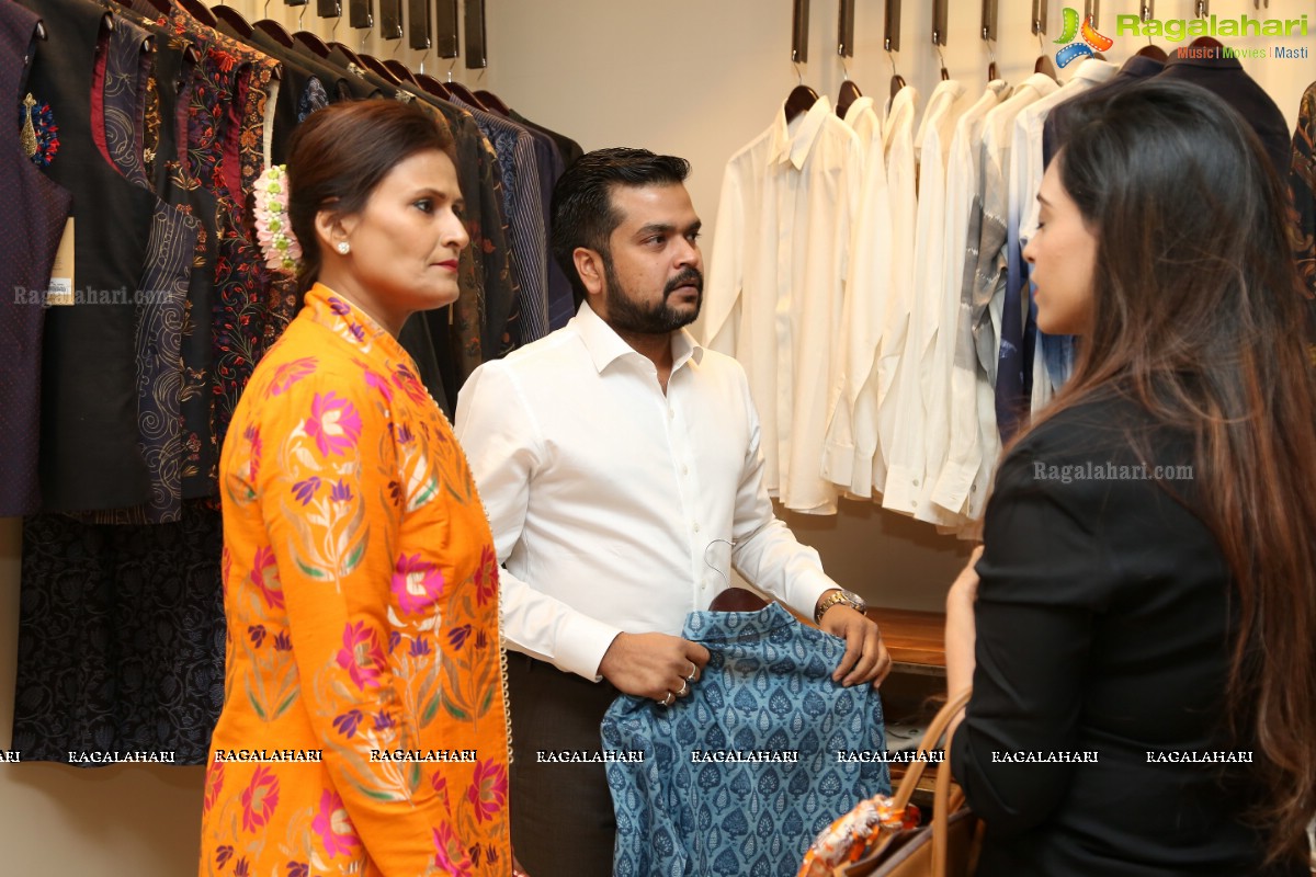 Store Inauguration by Rohit Bal in Angasutra, Hyderabad