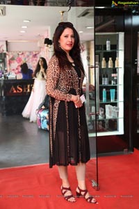 Grand Launch of Luxe Nails & Ice-Cream Kitty